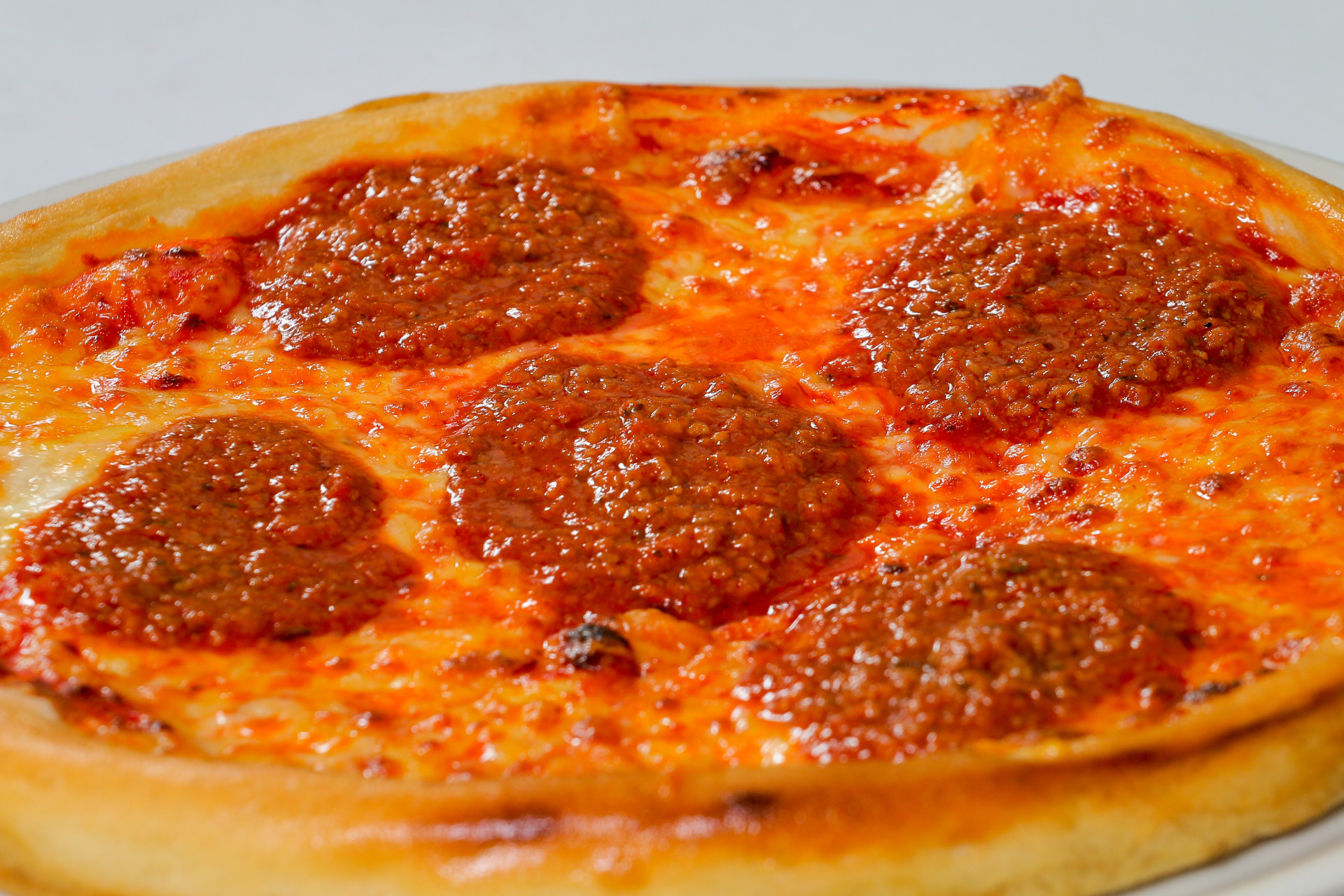 pizza bolognese