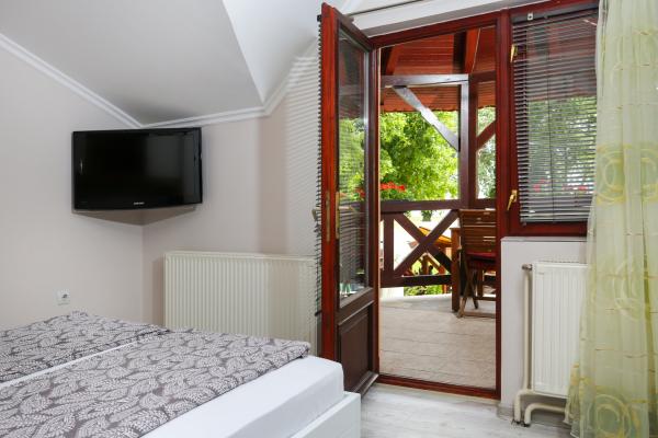 Room with balcony - balcony door